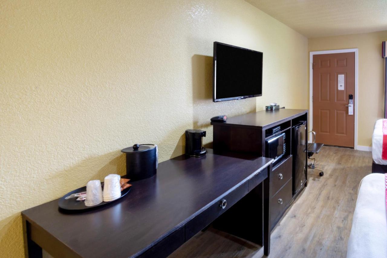 Woodridge Inn And Suites Miami Esterno foto